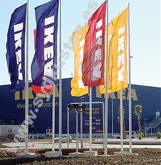 IKEA Málaga slog upp sina portar 30 oktober. De från början högt ställda förväntningarna har öveträffats och efter bara fem dagar hade 100 000 personer besökt varuhuset. IKEA Málaga tillägnas utmärkelsen 