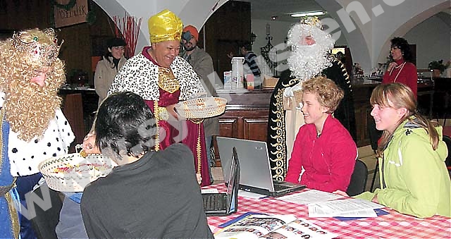 Den svenska trettonhelgen firar spanjorerna ”Los Reyes Magos”, en av årets viktigaste traditioner. Eleverna på Svenska Skolan i Fuengirola förärades ett specialarrangerat besök redan i december.