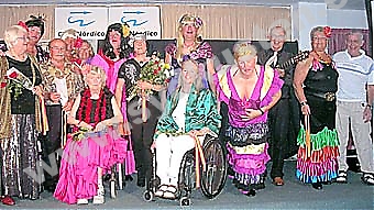 Club Nórdicos revy 2008, ”De nya invandrarna”, drog fulla hus och lockade till många skratt, 3 och 4 mars. Fler föreställningar i Fuengirola blir det 10 och 11 mars.