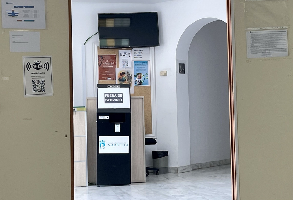 ”Ur funktion.” Skylten vid entrén till kommunhuset i Las Chapas kunde inte vara mer mitt i prick.