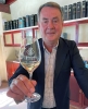 Jan Peterson dricker fino.