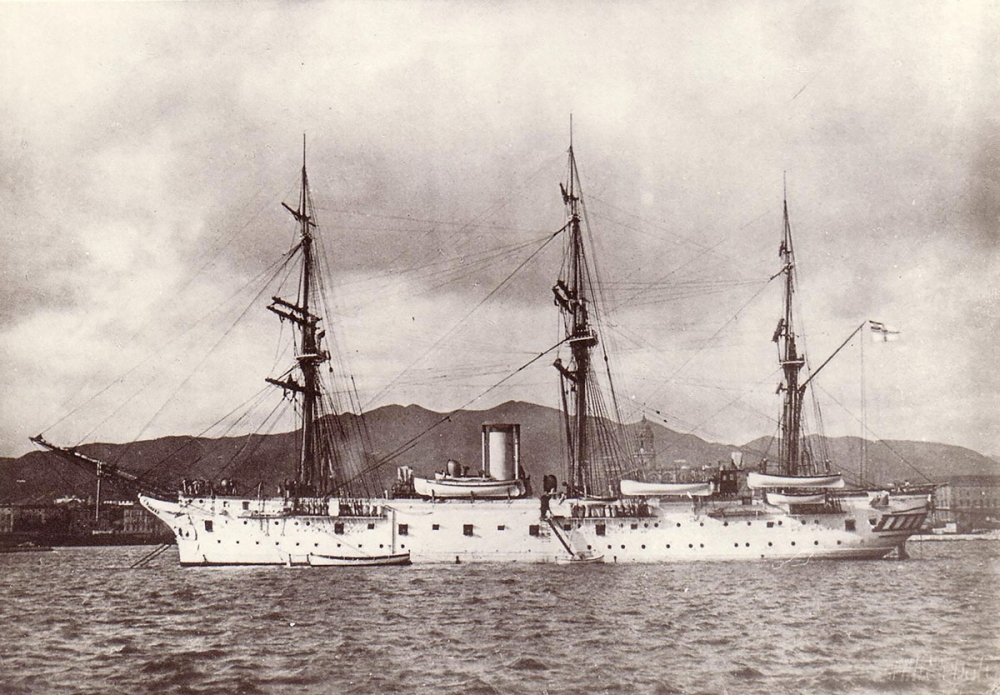 Bild av fartyget Gneisenau, taget samma år som det förliste den 16 december 1900.