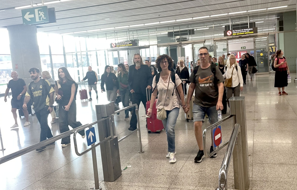 Málagas flygplats når nya höjder med fler än 20 miljoner passagerare hittills i år, och den största ökningen sker på utrikeslinjer.