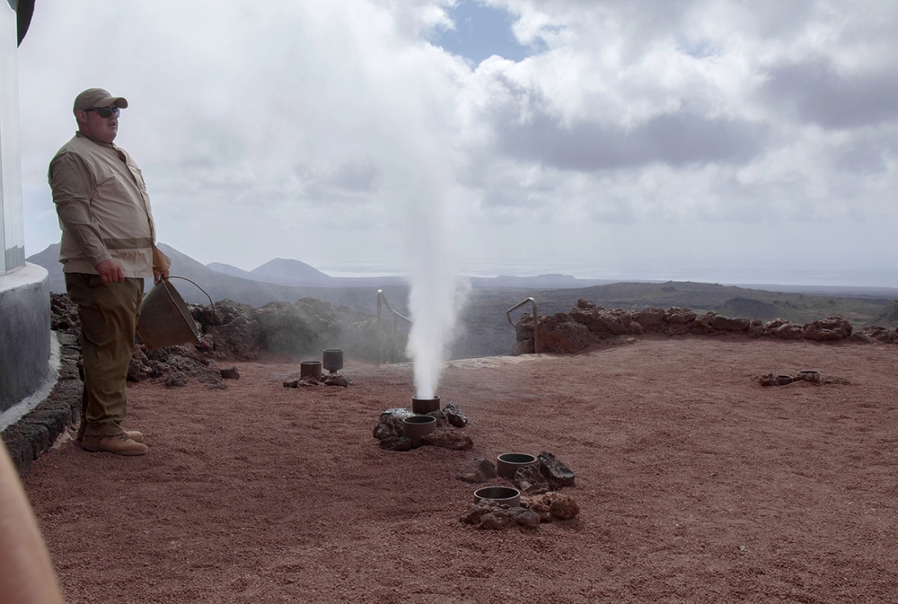 Nationalparken Timanfaya på Lanzarote varnar för att stöld av lavastenar skadar både ömtåliga ekosystem och öns kulturarv.