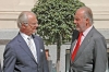 Juan Carlos I var länge en av de mest omtyckta monarkerna i världen, på bilden tillsammans med Sveriges Carl XVI Gustaf i Madrid.