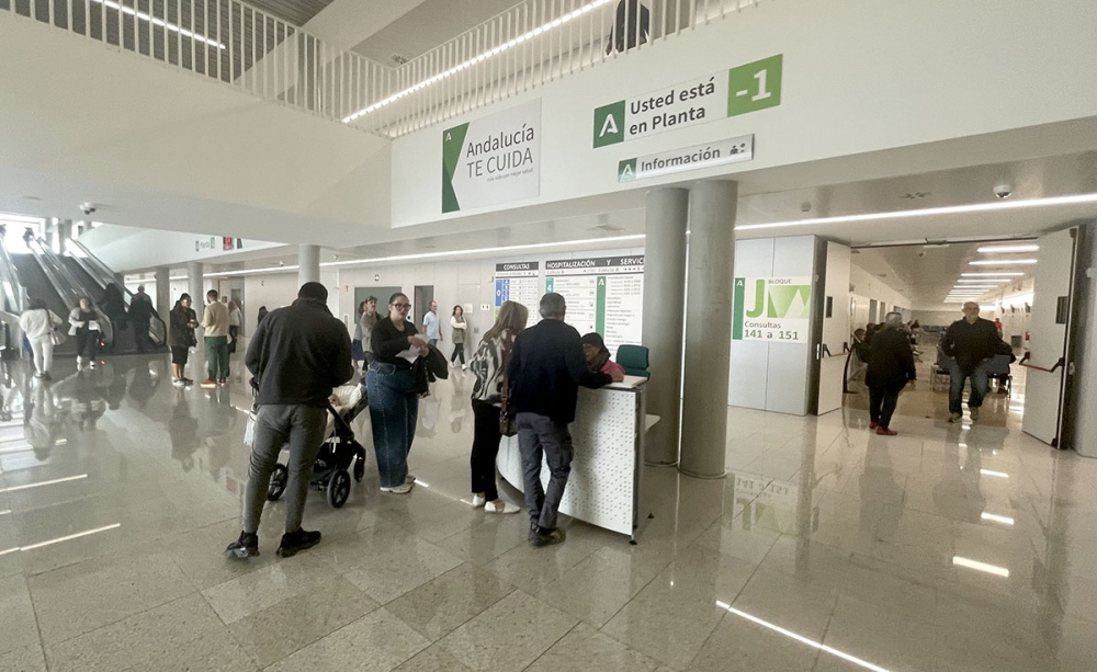 Vid ankomst till den nya sjukhusbyggnaden genom huvudentrén är man redan på minus..!