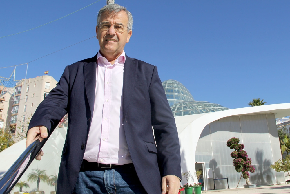 F&ouml;rsvarssidan avf&auml;rdar anklagelserna och h&auml;vdar att det r&ouml;r sig om en politisk kampanj f&ouml;r att skada borgm&auml;starens rykte.