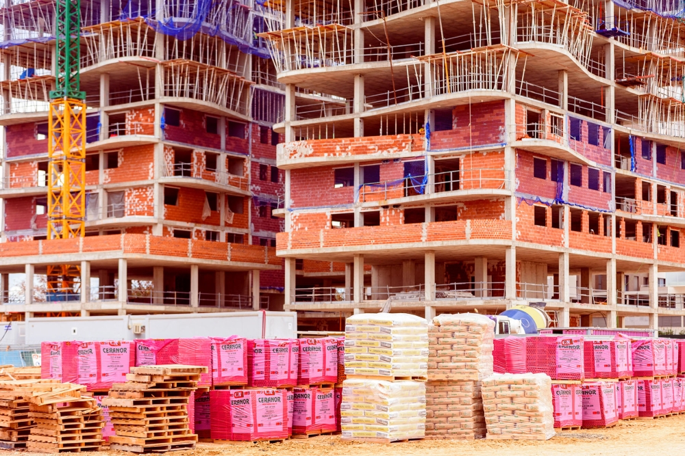 Regeringen planerar att mobilisera 23 miljarder euro för byggandet av nya bostäder.