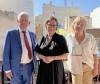 Sveriges utrikes- och migrationsminister fick tillf&auml;lle att h&auml;lsa p&aring; Sveriges konsul i Torrevieja Bj&ouml;rn Sandstr&ouml;m och sekreteraren Caroline Lamenoise. Foto: Hanna Johansen