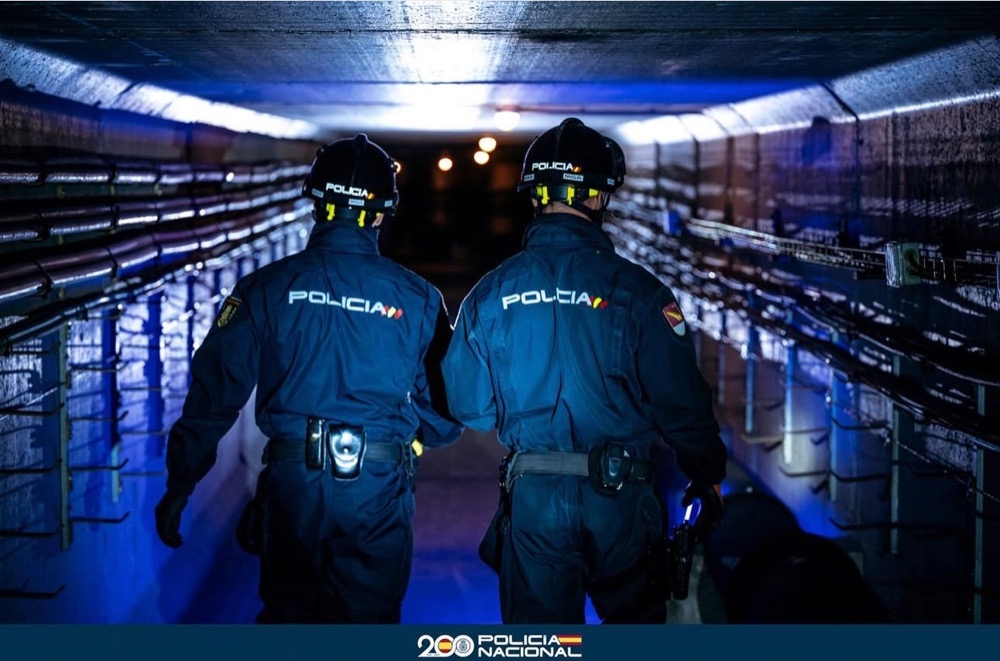 Beslaget beskrivs som ett h&aring;rt slag mot Ceutas roll som strategisk knutpunkt f&ouml;r internationella narkotikasyndikat. Foto: Polic&iacute;a Nacional