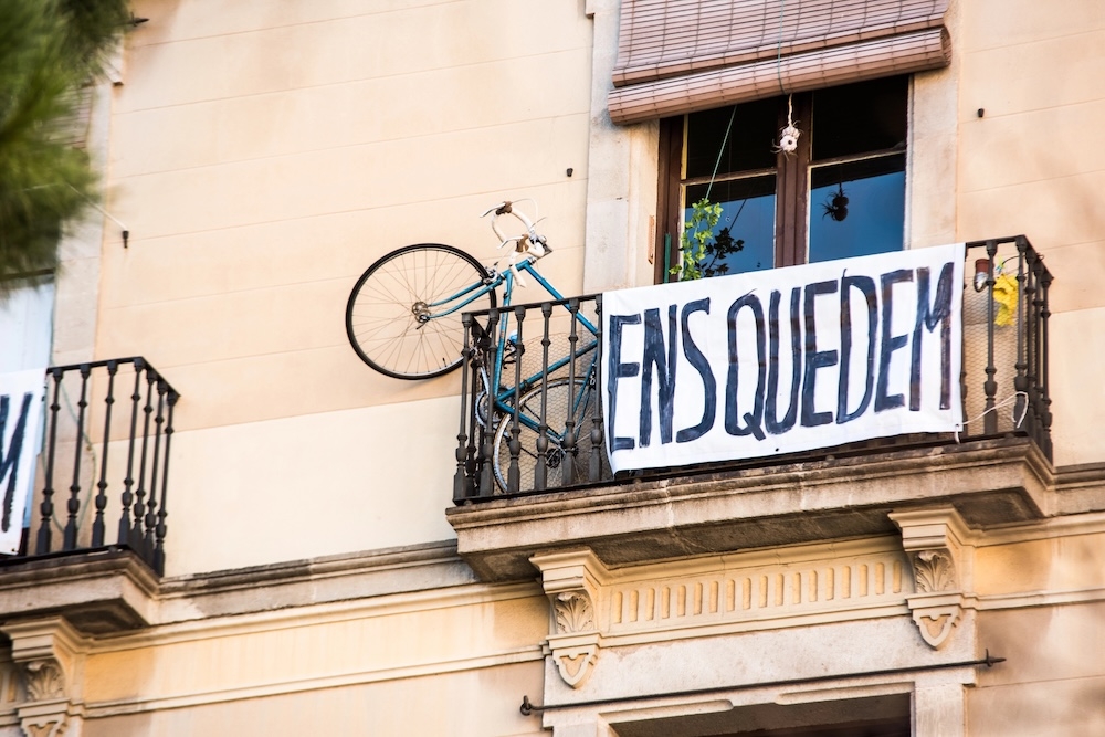 Skillnaden mellan olika typer av intr&aring;ng avg&ouml;r om polis kan ingripa direkt eller om &auml;rendet fastnar i l&aring;ngdragna domstolsprocesser.