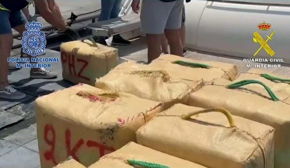 Tillslaget skedde i samarbete mellan spanska och nederl&auml;ndska myndigheter. Foto: Polic&iacute;a Nacional/Guardia Civil