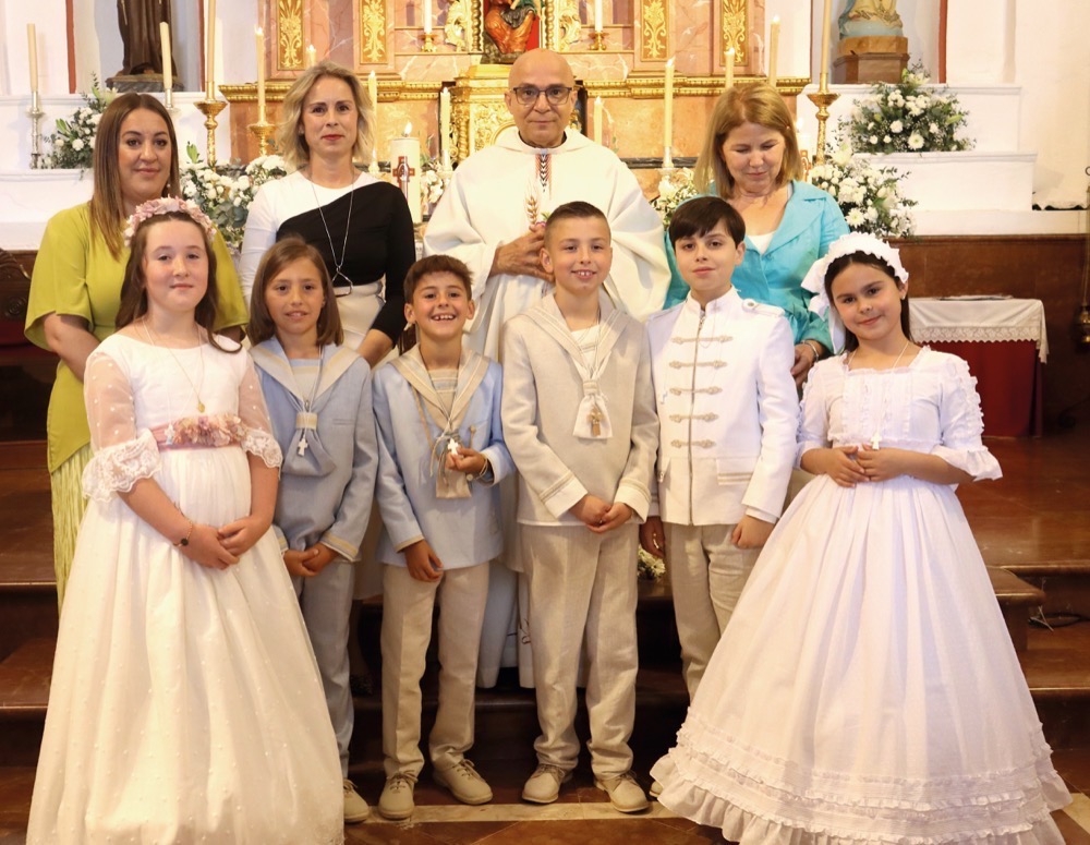 I sommarnumret av tidningen SK som kommer ut idag har du bland annat ett reportage om La primera comunión, vilket fortfarande är en vktig religiös och social begivenhet i Spanien.