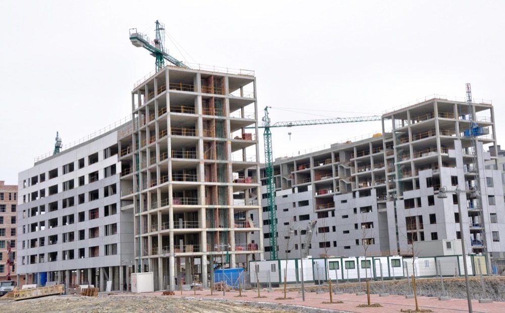 Den &ouml;kade byggtakten &auml;r ett steg mot att minska bostadsbristen, men effekterna v&auml;ntas f&ouml;rst p&aring; l&auml;ngre sikt.