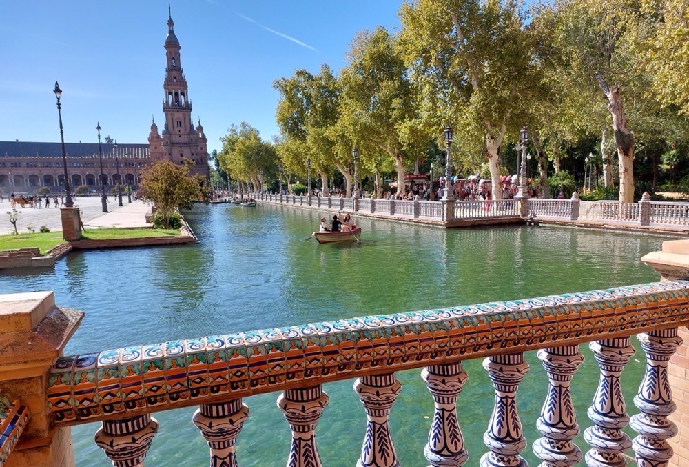 Efter sju fredagsmys går planet till Sevilla, som vi längtar!