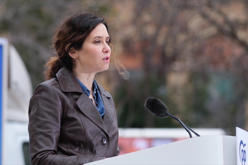 Oppositionen vidhåller att den införskaffade bostaden var avsedd för regionpresidenten Isabel Díaz Ayuso.