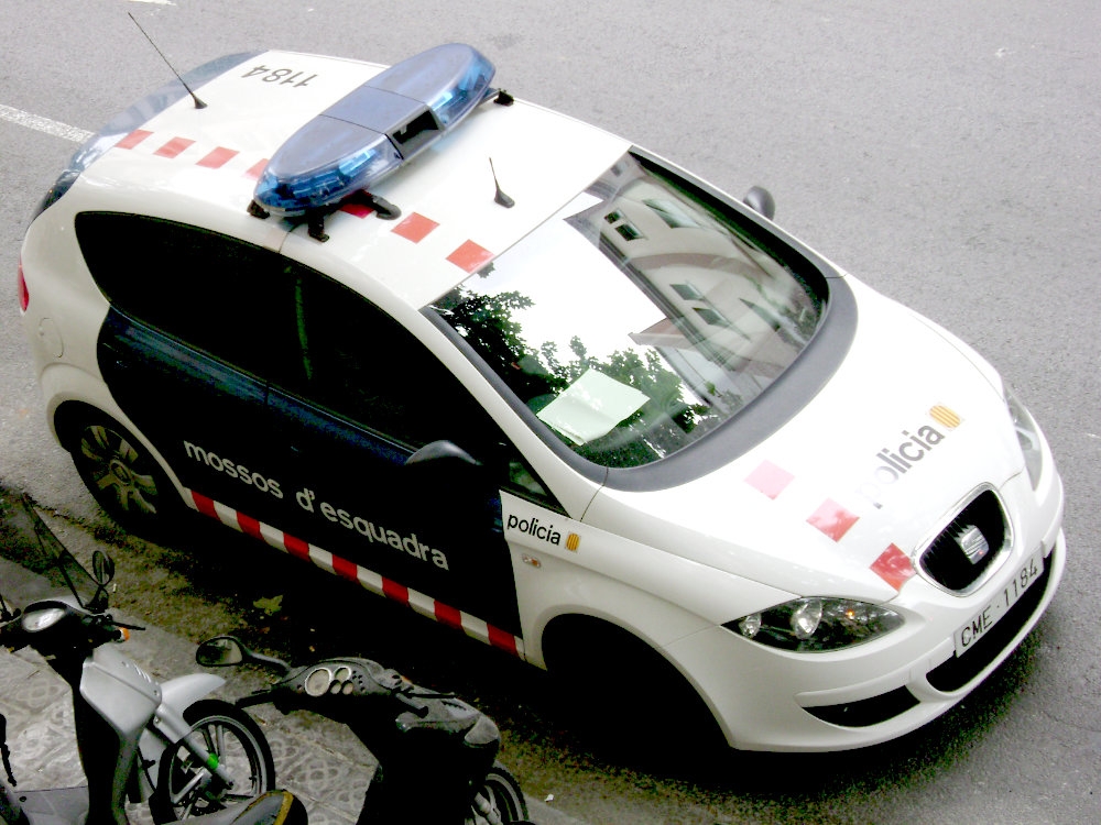 Familjens extrema isolering uppdagades efter att grannar slagit larm.