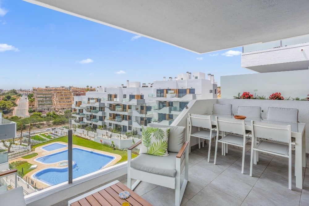 De flesta av Fastighetsbyr&aring;ns m&auml;klare v&auml;ntar sig stillast&aring;ende priser &aring;ret ut, medan s&auml;ljarnas &ouml;vertag har krympt sedan juli. Foto: depositphotos.com