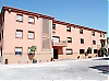 Ciudad de los Niños, Barnens stad, ligger en bit utanför Málaga stad, i närheten av Parque Tecnológico. Här bor 49 barn som av olika anledningar inte kan leva med sina föräldrar, samt ytterligare 160 som äter och går i skolan här.