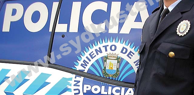 I somras fick Fuengirolabon Lars-Eric Nilsson en örfil av en lokalpolis i Fuengirola. Han anser sig ha blivit illa behandlad på grund av att han är utlänning. Fallet har väckt diskussion i kommunen om att polisutbildningen bör förbättras.