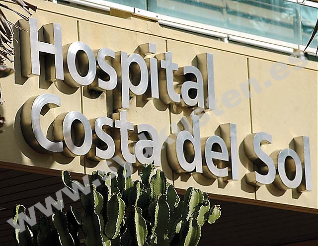 Trots det europeiska sjukförsäkringskortet tvingades en av Sydkustens läsare betala för akut vård på sjukhuset Costa del Sol i Marbella. Sjukhusets pressavdelning kan inte kommentera fallet men försäkrar att de betjänar alla på samma villkor, oavsett ursprung.