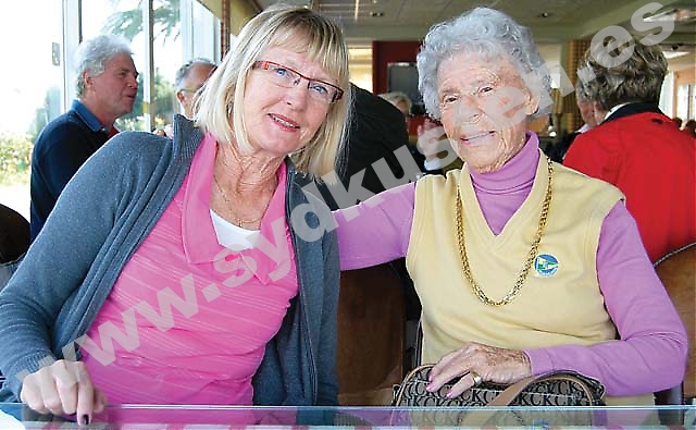 Maj Wallin drog igång tävlingen Nórdico på Guadalmina Golf för 35 år sedan. Tävlingen spelas fortfarande varje onsdag under vinterhalvåret. På bilden tillsammans med Elisabeth Holmer-Rothstein som numera håller i tävlingen tillsammans med sin man Lars.