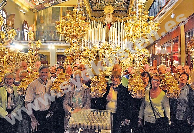 Över 80 av Sydkustens läsare besökte Málaga 29 mars för att uppleva Semana Santa och påskprocessionerna. Besöket inleddes med en introduktion på Cofradía La Esperanza där de gigantiska tronerna kunde beskådas på riktigt nära håll.