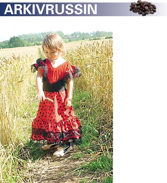 Kontrasten är stor mellan tillvaron i Spanien och Sverige. Amayas pappa, arkitekten Jesús Mateo, menar att den egna attityden spelar stor roll för hur man trivs.