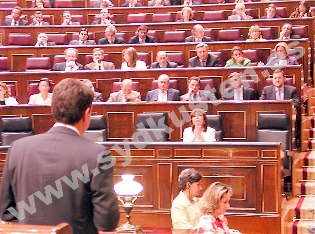Motståndare eller bundsförvanter? PSOE och PP har tillsammans större delen av makten i Spanien.