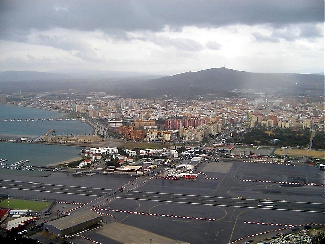 Olyckan mellan spansk och brittisk kustbevakning inträffade mellan Gibraltar och La Línea de la Concepción.