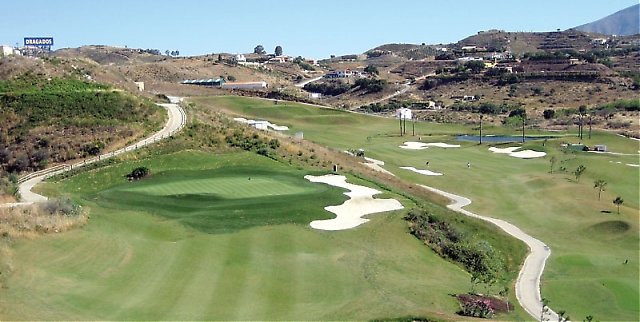 Kommentarerna på Calanova Golf är av de mest skilda slag.