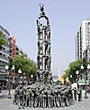 Att bygga mänskliga torn är en tradition som kommer från Tarragona. Därför finns den här statyn på gågatan Rambla Nova.